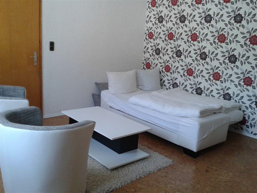 Hotel Pension Am Kurmittelhaus Bad Grund Esterno foto