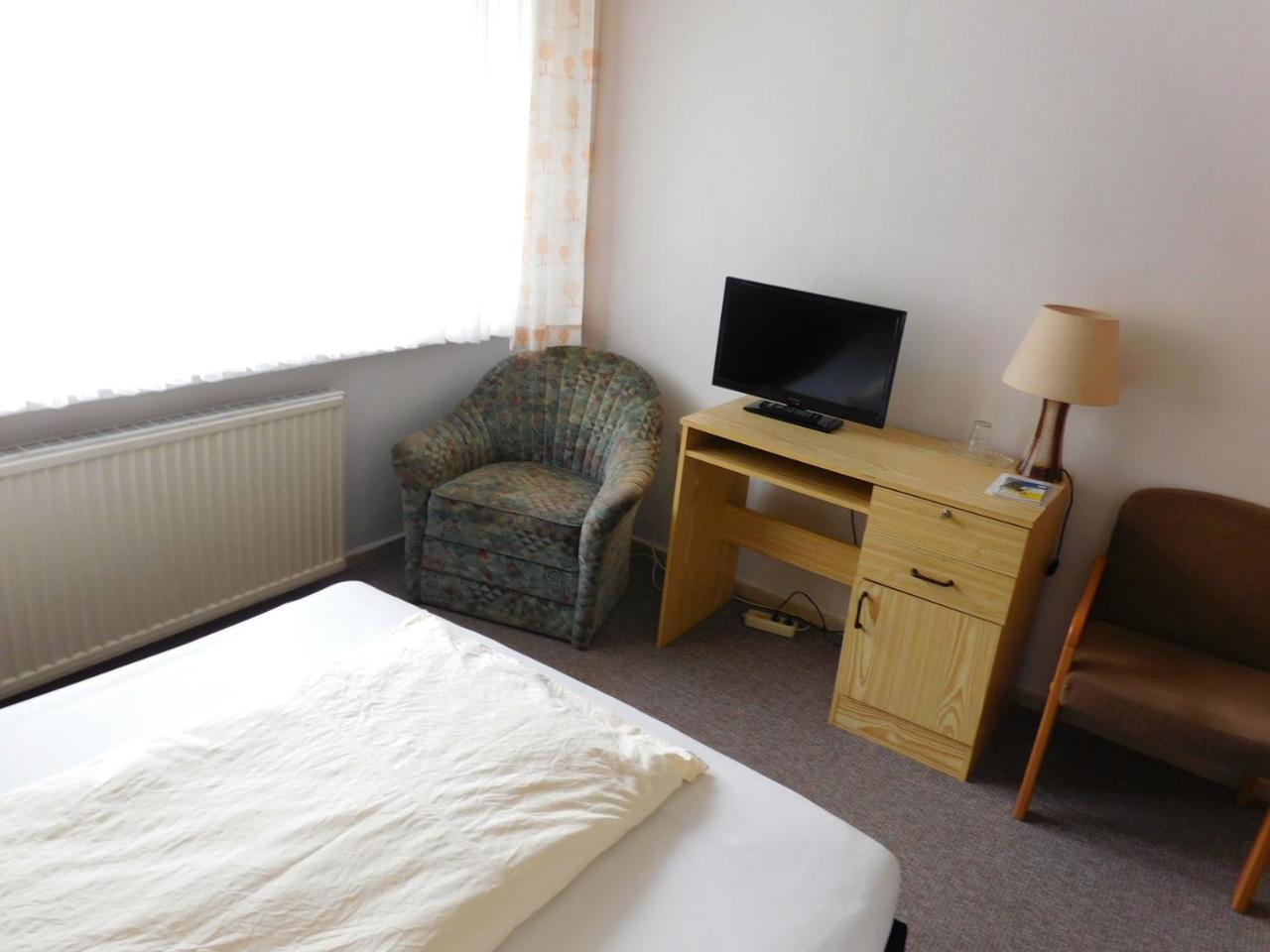 Hotel Pension Am Kurmittelhaus Bad Grund Esterno foto
