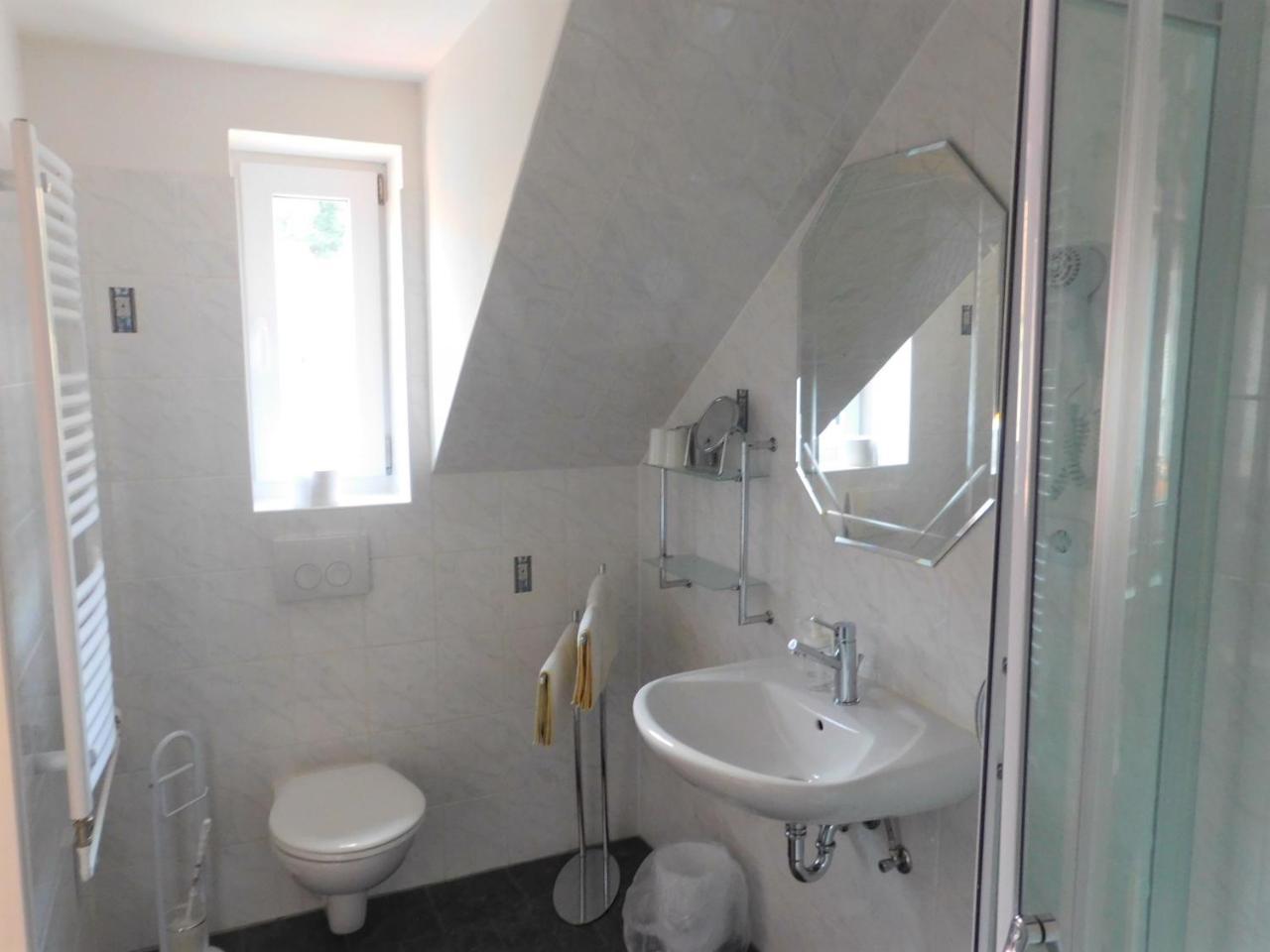 Hotel Pension Am Kurmittelhaus Bad Grund Esterno foto