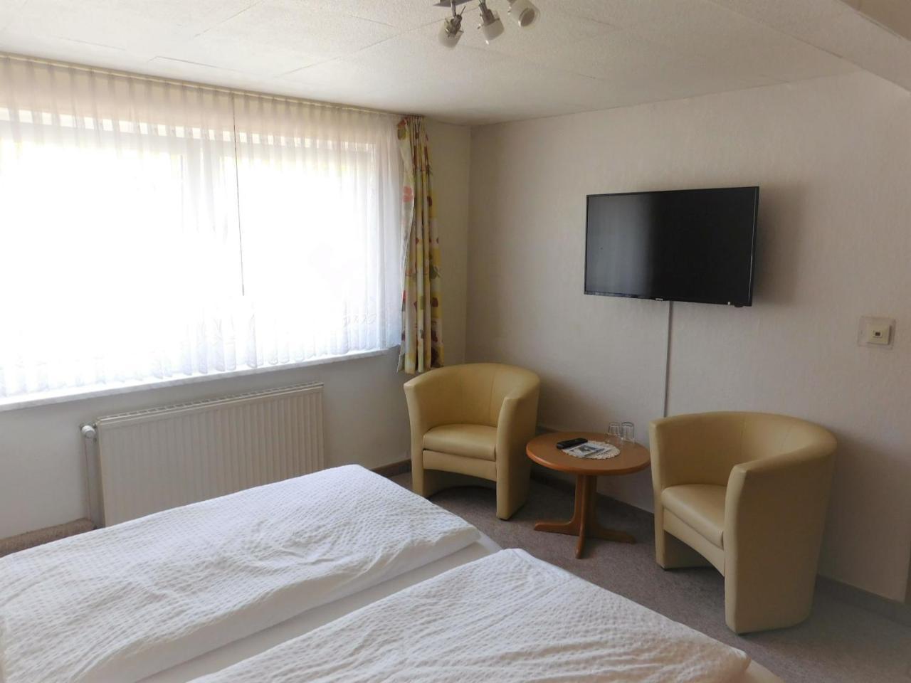 Hotel Pension Am Kurmittelhaus Bad Grund Esterno foto